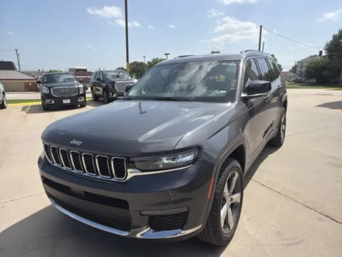 Photos of 2021 Jeep Grand Cherokee L Limited for sale in Chillicothe, MO at MAG CDJR