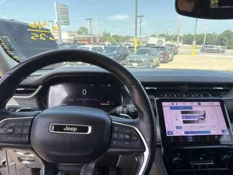 More photos of 2021 Jeep Grand Cherokee L Limited at MAG CDJR, MO