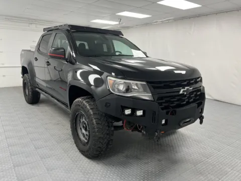 Black 2021 Chevrolet Colorado 4WD LT for sale in Chillicothe, MO
