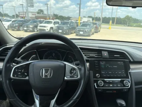More photos of 2019 Honda Civic Sedan EX at MAG CDJR, MO