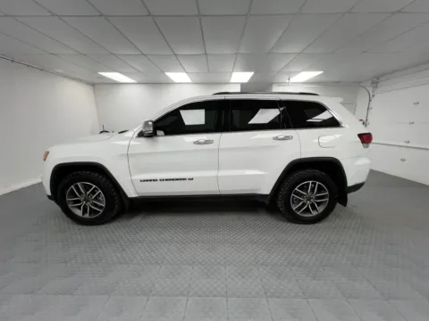 More photos of 2022 Jeep Grand Cherokee WK Limited at MAG CDJR, MO