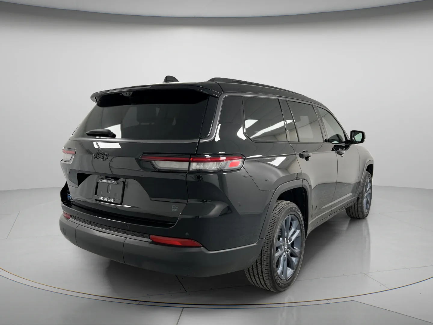 Jeep Grand Cherokee L photo 8