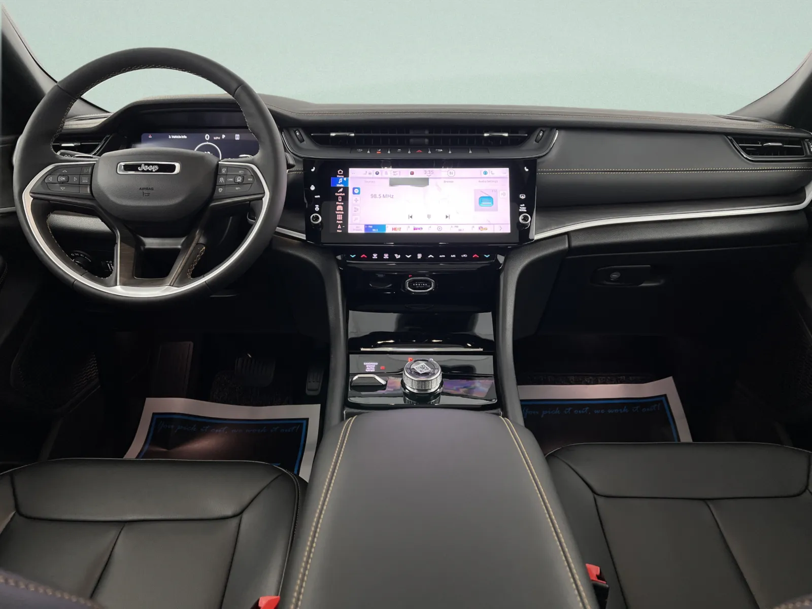 Jeep Grand Cherokee L photo 38