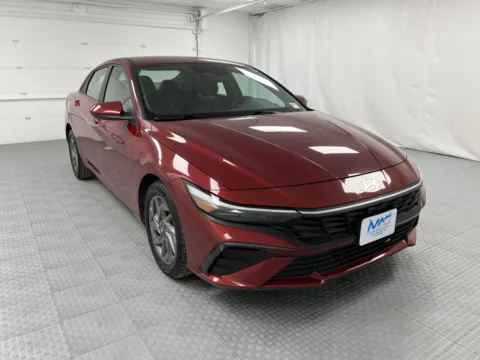 Red 2024 Hyundai Elantra SEL for sale in Chillicothe, MO