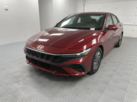 Another view of 2024 Hyundai Elantra SEL for sale in Chillicothe, MO at MAG CDJR