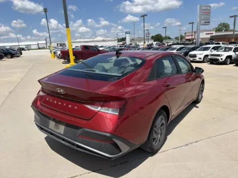 More photos of 2024 Hyundai Elantra SEL at MAG CDJR, MO