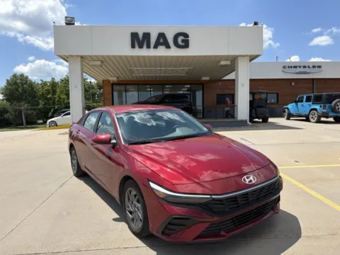 Red 2024 Hyundai Elantra SEL for sale in Chillicothe, MO