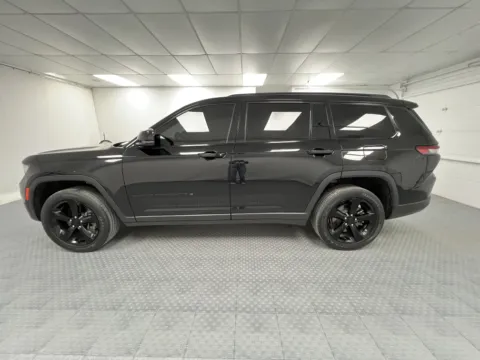 More photos of 2023 Jeep Grand Cherokee L Altitude at MAG CDJR, MO
