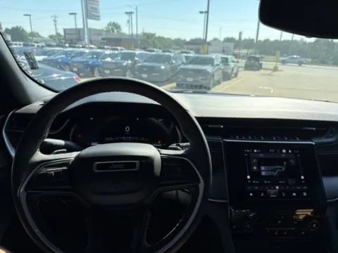 More photos of 2023 Jeep Grand Cherokee L Altitude at MAG CDJR, MO