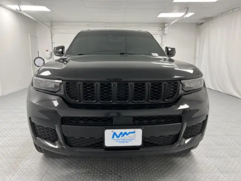Photos of 2023 Jeep Grand Cherokee L Altitude for sale in Chillicothe, MO at MAG CDJR