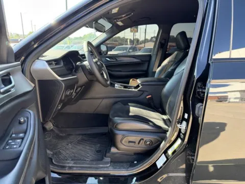 Another view of 2023 Jeep Grand Cherokee L Altitude for sale in Chillicothe, MO at MAG CDJR
