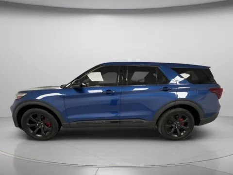 More photos of 2022 Ford Explorer ST at MAG CDJR, MO