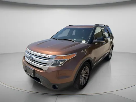 Photos of 2012 Ford Explorer XLT for sale in Chillicothe, MO at MAG CDJR