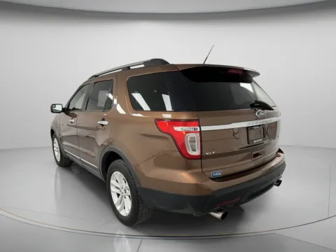 More photos of 2012 Ford Explorer XLT at MAG CDJR, MO