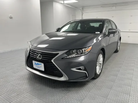 Another view of 2017 Lexus ES 350 for sale in Chillicothe, MO at MAG CDJR