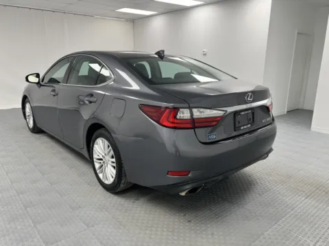 More photos of 2017 Lexus ES 350 at MAG CDJR, MO