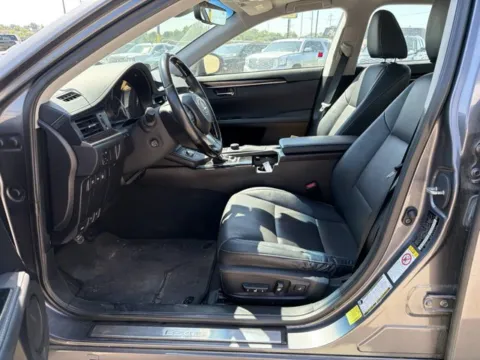 Another view of 2017 Lexus ES 350 for sale in Chillicothe, MO at MAG CDJR