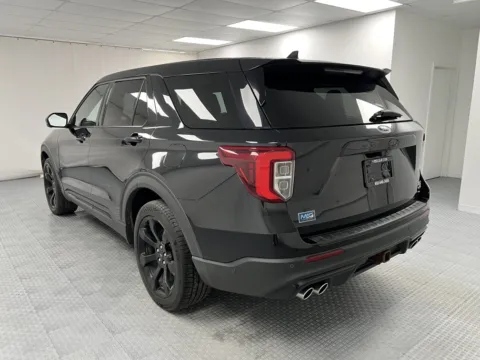 More photos of 2021 Ford Explorer ST at MAG CDJR, MO