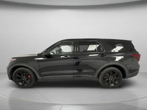 More photos of 2021 Ford Explorer ST at MAG CDJR, MO
