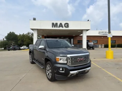 Blue 2019 GMC Canyon 4WD Denali for sale in Chillicothe, MO