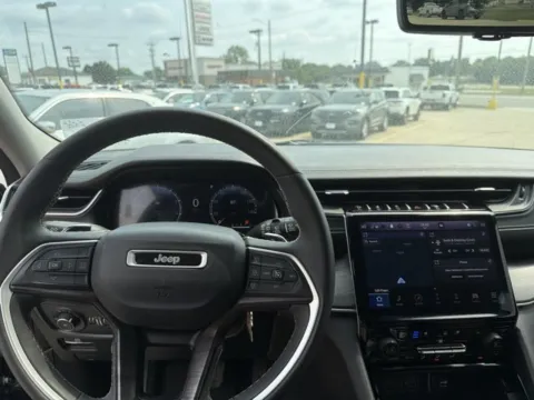 Another view of 2023 Jeep Grand Cherokee L Limited for sale in Chillicothe, MO at MAG CDJR