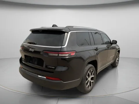 More photos of 2023 Jeep Grand Cherokee L Limited at MAG CDJR, MO