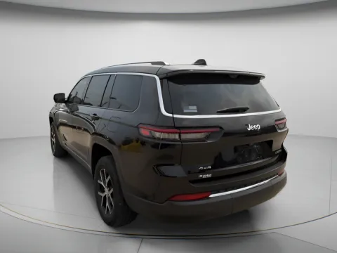 More photos of 2023 Jeep Grand Cherokee L Limited at MAG CDJR, MO