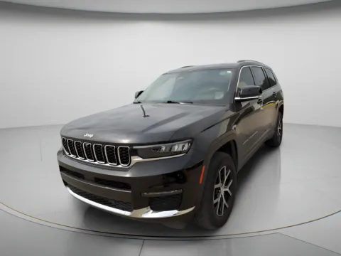 Photos of 2023 Jeep Grand Cherokee L Limited for sale in Chillicothe, MO at MAG CDJR