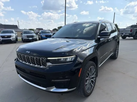 Photos of 2021 Jeep Grand Cherokee L Summit Reserve for sale in Chillicothe, MO at MAG CDJR