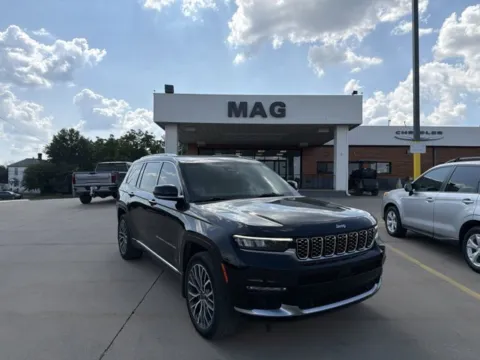 Black 2021 Jeep Grand Cherokee L Summit Reserve for sale in Chillicothe, MO