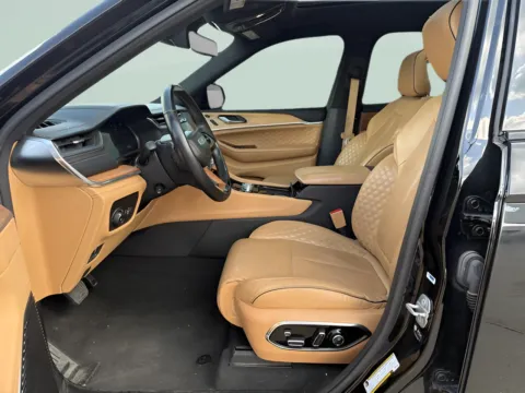 Another view of 2021 Jeep Grand Cherokee L Summit Reserve for sale in Chillicothe, MO at MAG CDJR