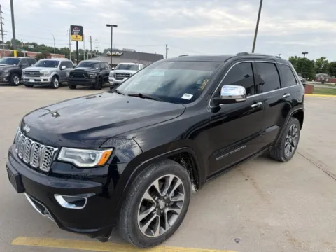 Photos of 2018 Jeep Grand Cherokee Overland for sale in Chillicothe, MO at MAG CDJR