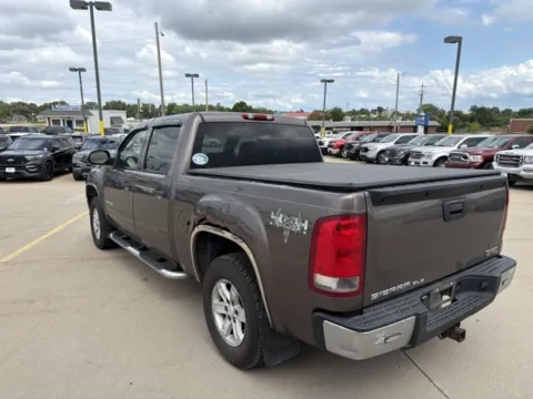 More photos of 2007 GMC Sierra 1500 SLE2 at MAG CDJR, MO
