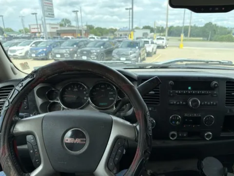 Another view of 2007 GMC Sierra 1500 SLE2 for sale in Chillicothe, MO at MAG CDJR