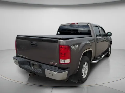 More photos of 2007 GMC Sierra 1500 SLE2 at MAG CDJR, MO