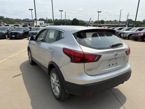 More photos of 2018 Nissan Rogue Sport S at MAG CDJR, MO