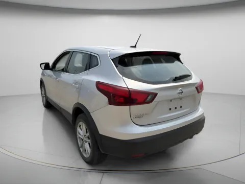 More photos of 2018 Nissan Rogue Sport S at MAG CDJR, MO