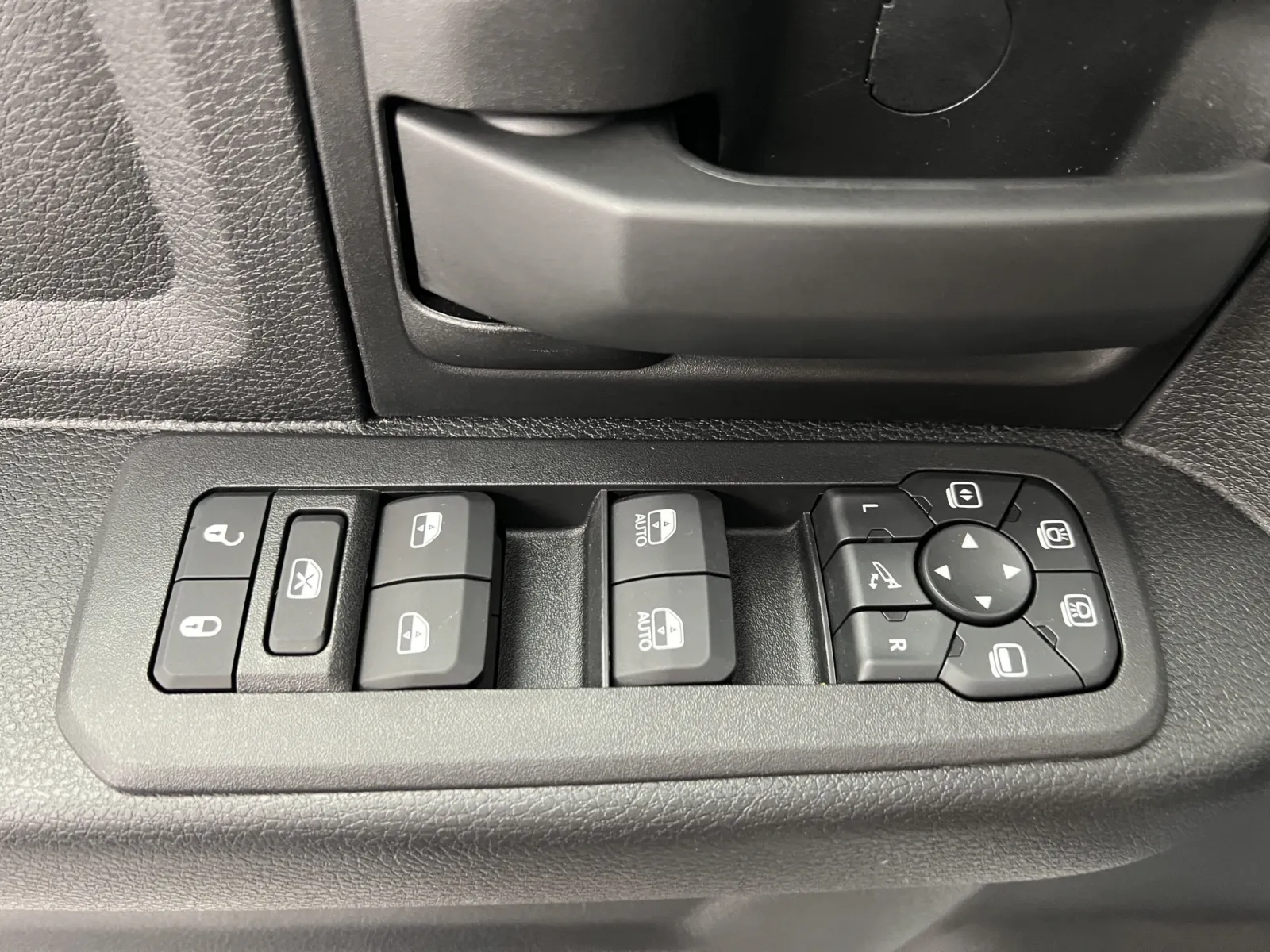 Ram 2500 photo 14