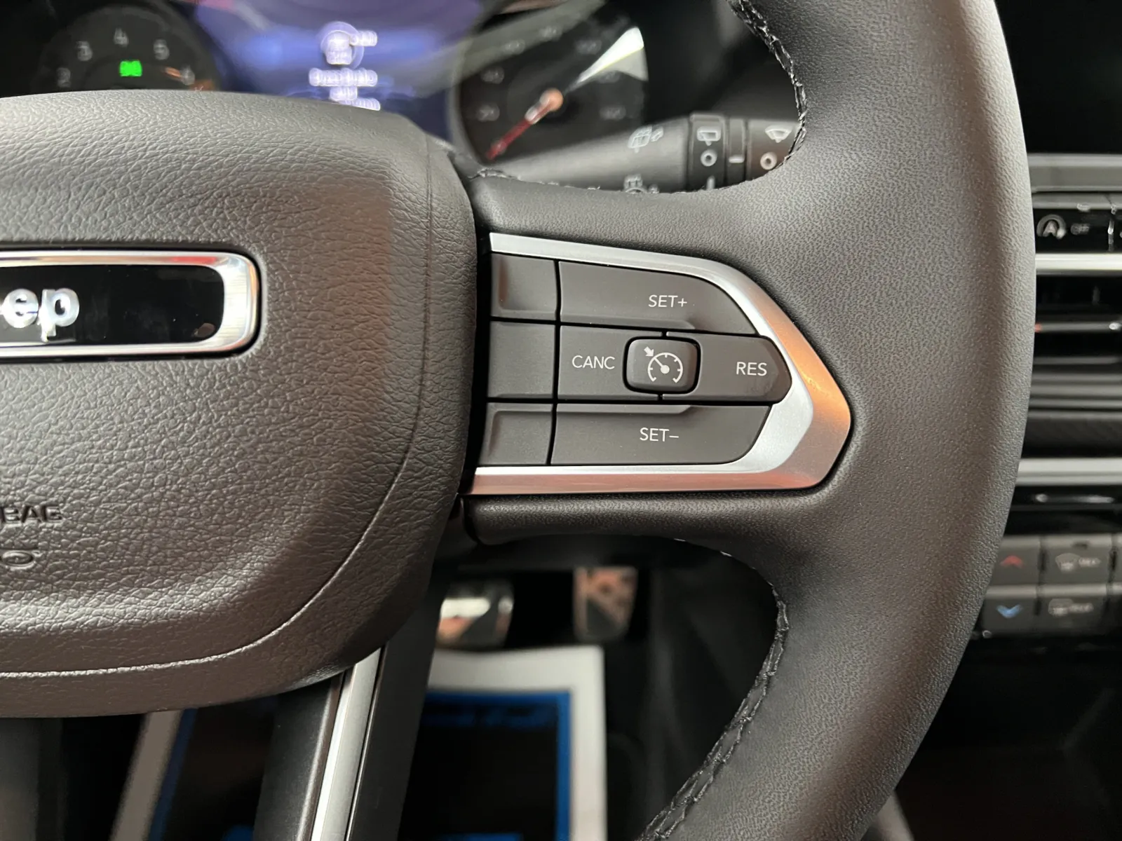 Jeep Compass photo 23