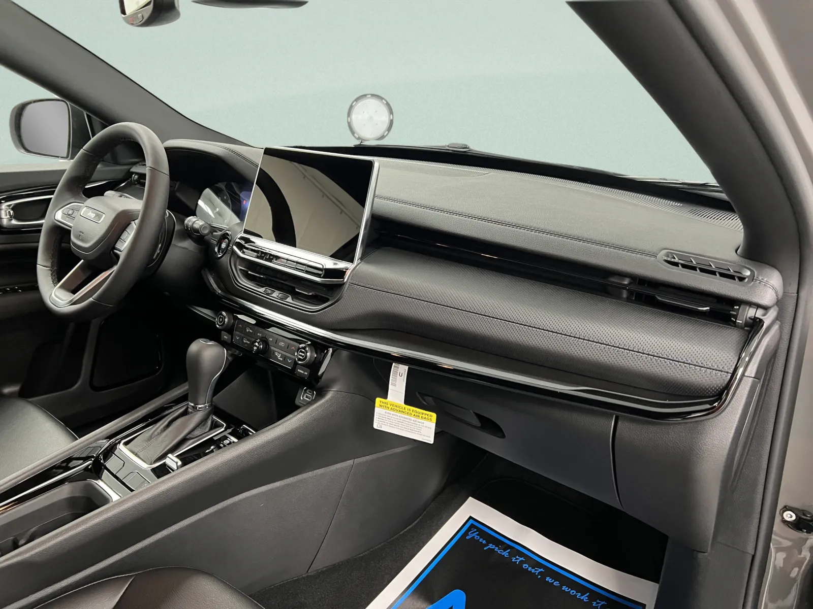 Jeep Compass photo 36