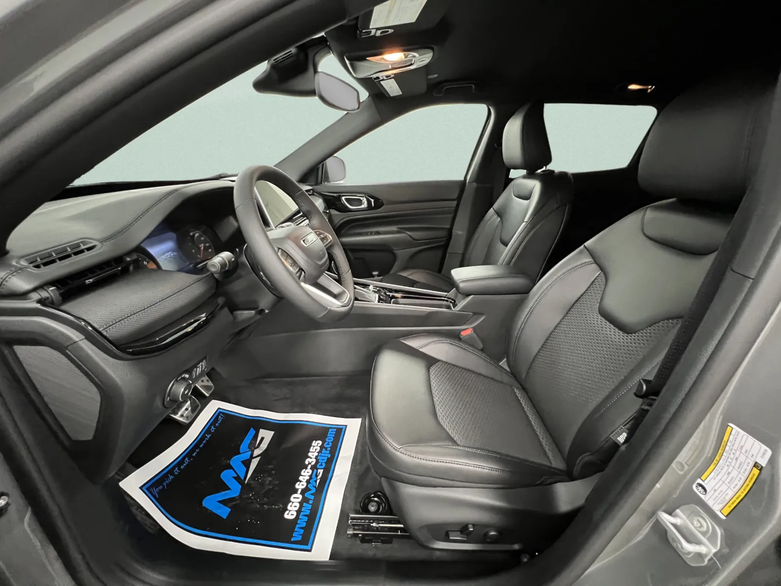 Jeep Compass photo 14