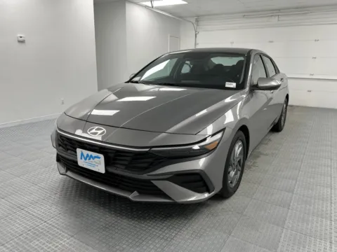 Another view of 2024 Hyundai Elantra SEL for sale in Chillicothe, MO at MAG CDJR