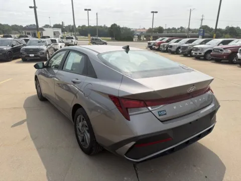 More photos of 2024 Hyundai Elantra SEL at MAG CDJR, MO
