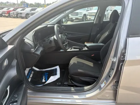 Another view of 2024 Hyundai Elantra SEL for sale in Chillicothe, MO at MAG CDJR