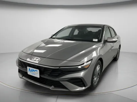 Another view of 2024 Hyundai Elantra SEL for sale in Chillicothe, MO at MAG CDJR