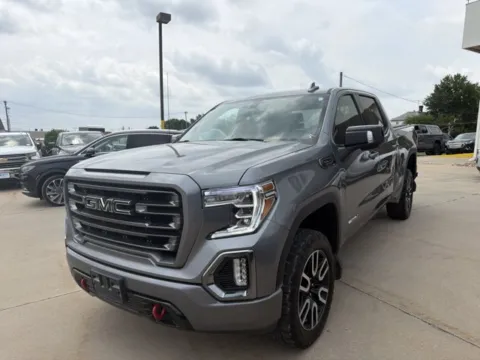 Photos of 2021 GMC Sierra 1500 AT4 for sale in Chillicothe, MO at MAG CDJR