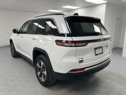 More photos of 2024 Jeep Grand Cherokee 4xe 4x4 at MAG CDJR, MO