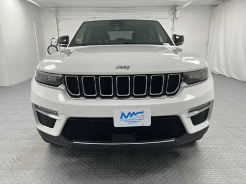 Photos of 2024 Jeep Grand Cherokee 4xe 4x4 for sale in Chillicothe, MO at MAG CDJR