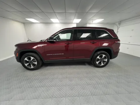 More photos of 2024 Jeep Grand Cherokee 4xe 4x4 at MAG CDJR, MO
