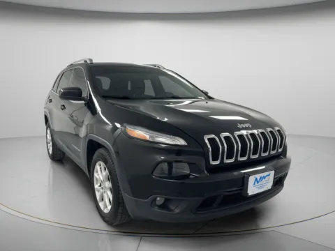 Photos of 2014 Jeep Cherokee Latitude for sale in Chillicothe, MO at MAG CDJR